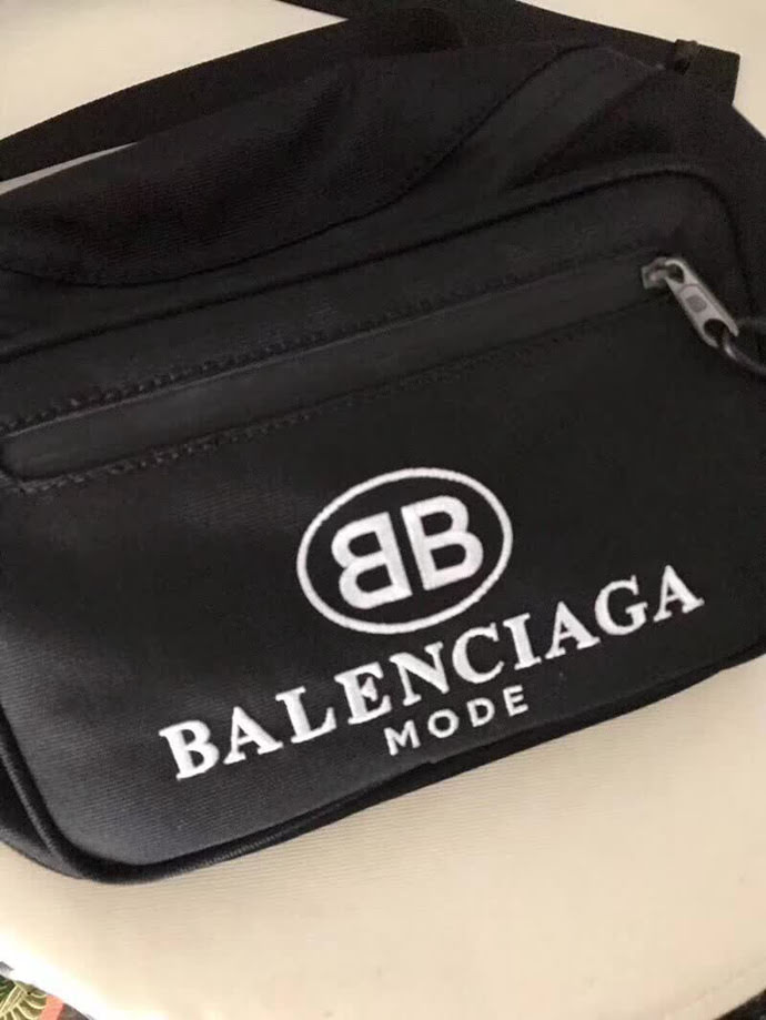 BALENCIAG巴黎世家 胸包 腰包  BL1707